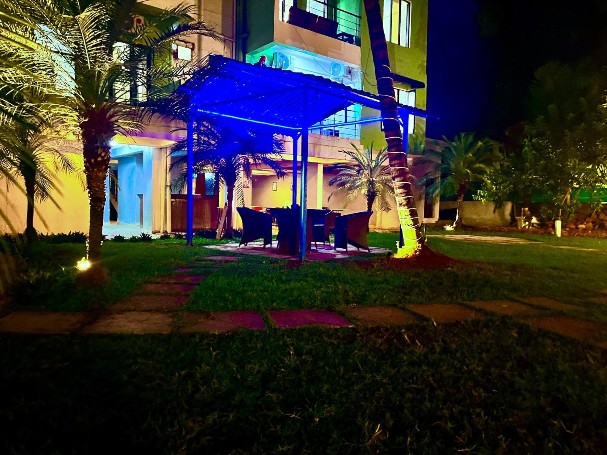 The Calagute Beach Resort By Shivam Resort 1 Km From Beach Candolim Buitenkant foto